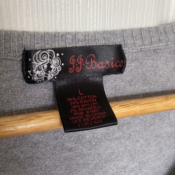 J.J. Basics Gray Knit Sweater simple and Comfortable size Large - Picture 2 of 6